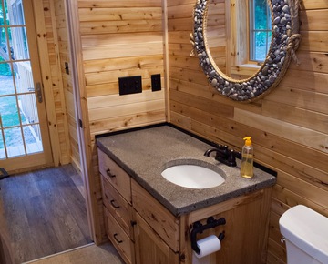 Bathrooms | Cabin rentals Michigan
